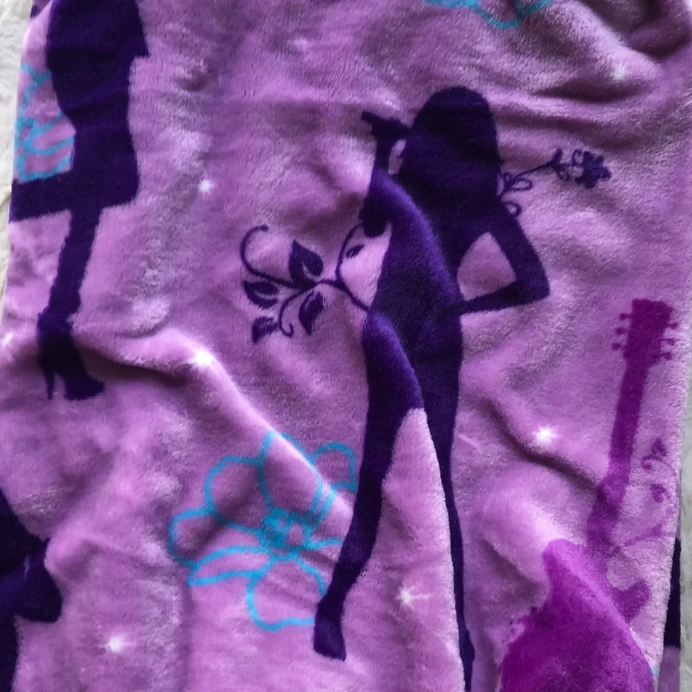 Disney Hannah Montana 20 Years Plush Throw Blanket